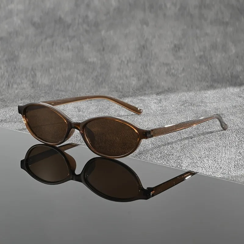 Trendy Oval Fashion Glasses